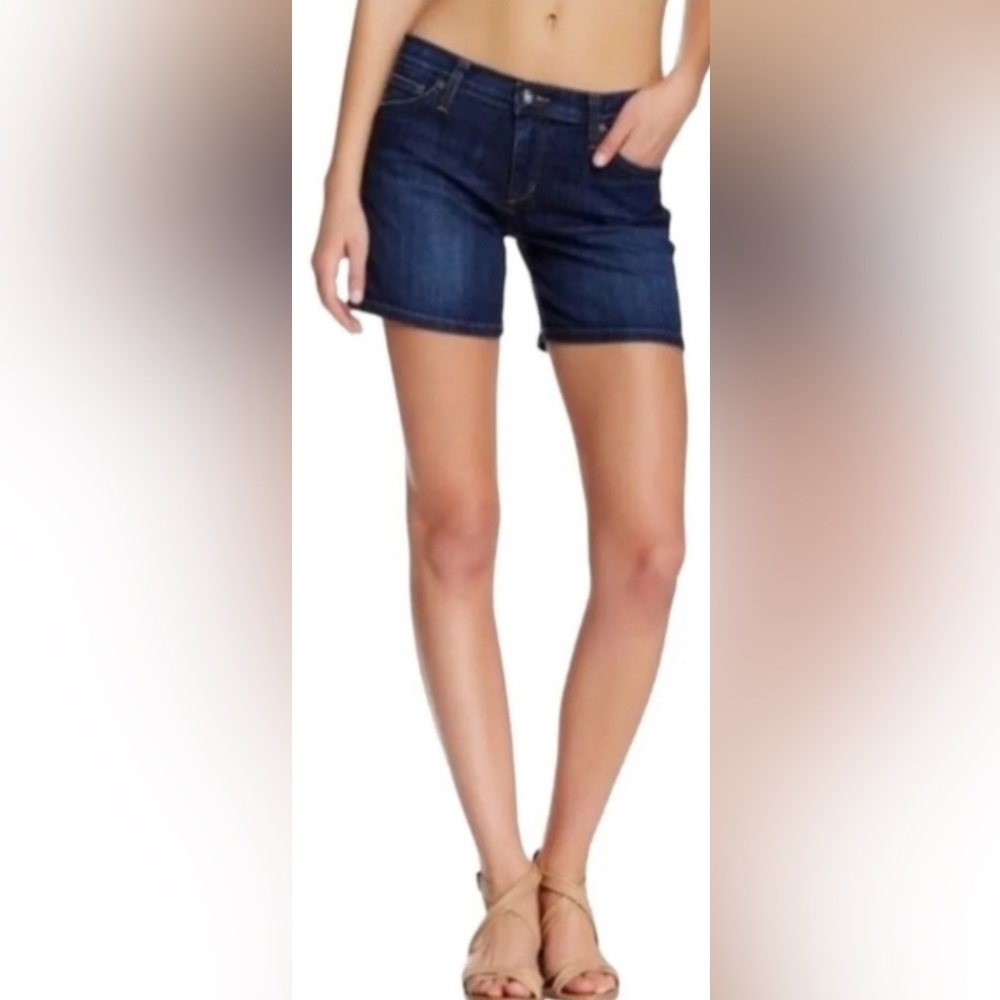 Joe's Jeans Monroe Wash Denim Shorts Size 26